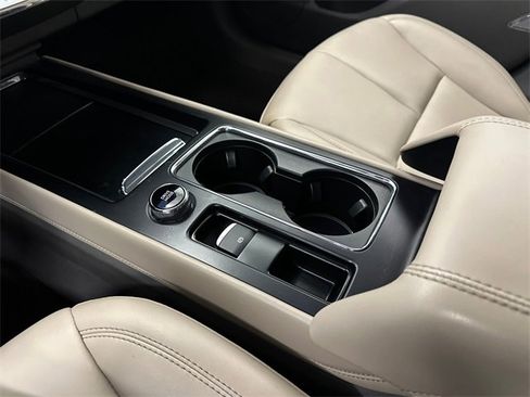 Used 2023 Lincoln Corsair AWD image 29