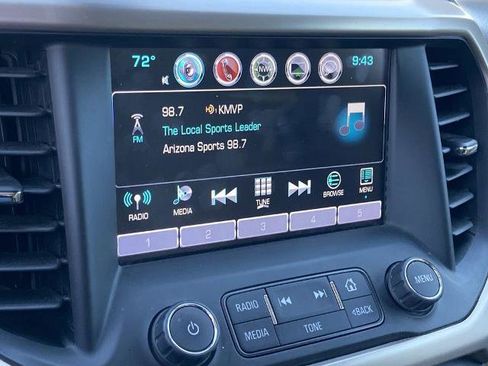 Used 2017 GMC Acadia Denali w/ Technology Package image 9