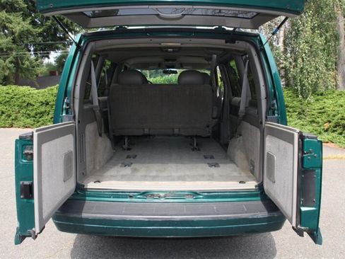 Used 1998 Chevrolet Astro LS RWD image 15