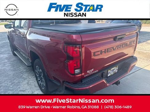 Used 2024 Chevrolet Colorado LT w/ LT Convenience Package III RWD image 10