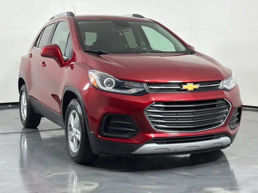 Used 2018 Chevrolet Trax LT FWD image 3