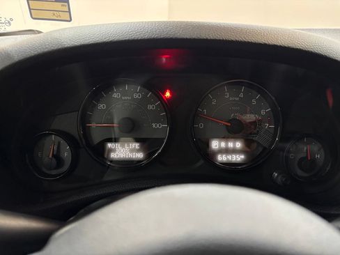 Used 2016 Jeep Wrangler Unlimited Sahara AWD/4WD image 14