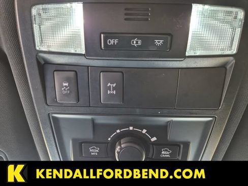 Used 2019 Toyota Tacoma TRD Off-Road w/ Technology Package AWD/4WD image 30