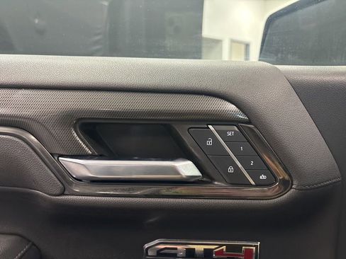 Used 2024 GMC Sierra 1500 AT4 w/ AT4 Preferred Package image 26