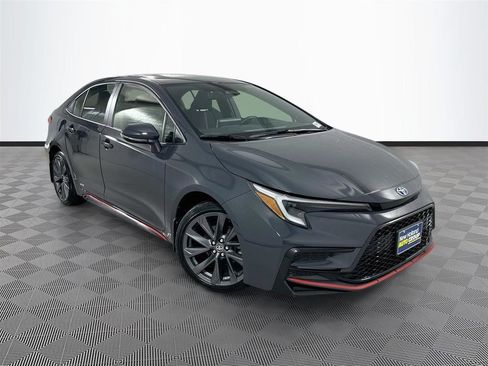 Certified 2023 Toyota Corolla SE w/ SE Package AWD/4WD image 1