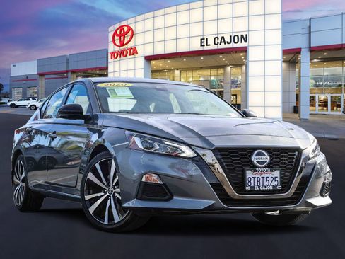 Used 2020 Nissan Altima 2.5 SR w/ Premium Package image 1