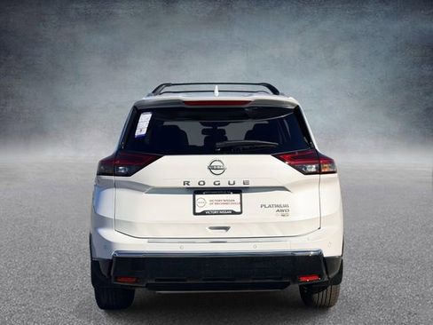 New 2026 Nissan Rogue Platinum w/ Platinum Premium Package AWD/4WD image 3