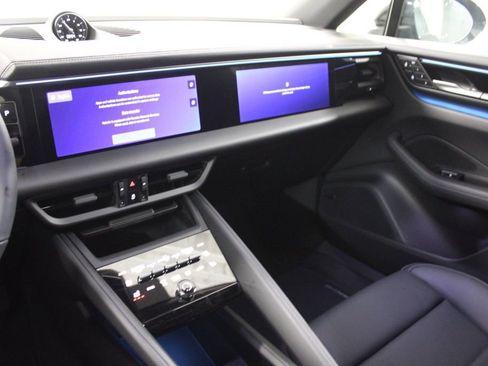 New 2026 Porsche Macan Electric image 24