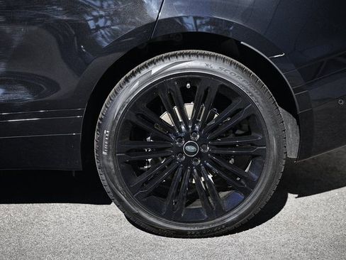 New 2026 Land Rover Range Rover Velar Dynamic SE image 5