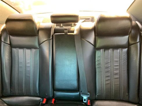 Used 2018 Chrysler 300 S image 20