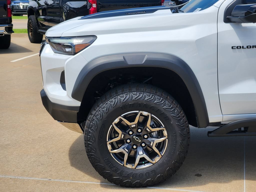 New 2026 Chevrolet Colorado ZR2 w/ Technology Package AWD/4WD image 5
