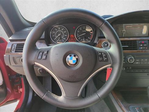 Used 2012 BMW 335i Convertible image 14