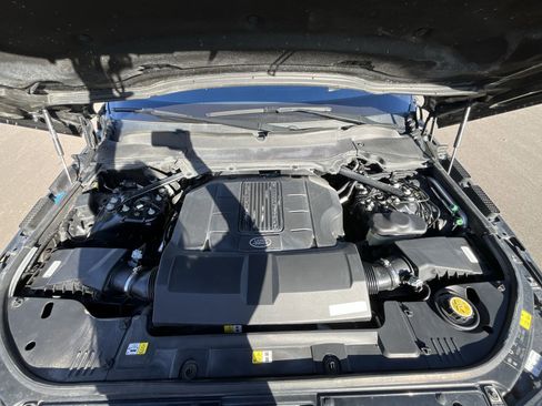 Used 2020 Land Rover Range Rover Long Wheelbase HSE image 31