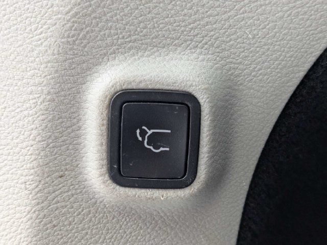 Used 2020 Jeep Cherokee Limited w/ Technology Group AWD/4WD image 14