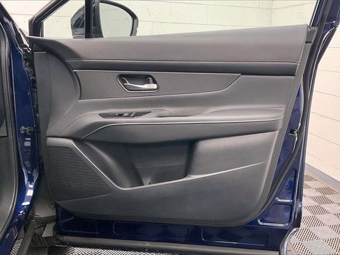 Certified 2025 Nissan Murano SV w/ Cargo Package image 23