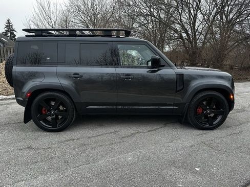 Used 2023 Land Rover Defender 110 X image 4