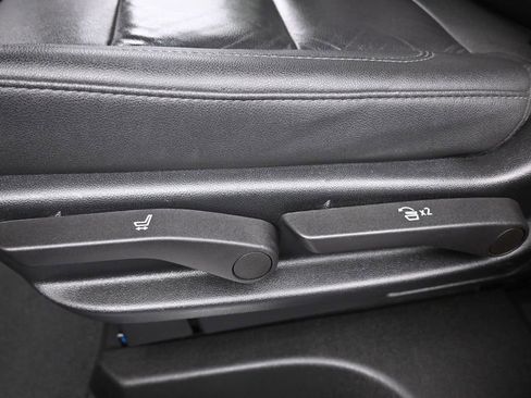 Used 2022 Chevrolet Tahoe LT RWD image 35