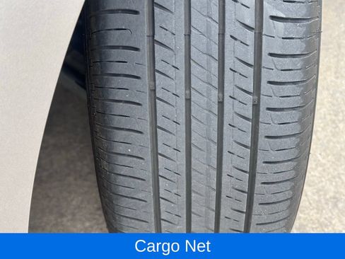 Used 2020 Hyundai Elantra SE w/ Cargo Package (C1) FWD image 3
