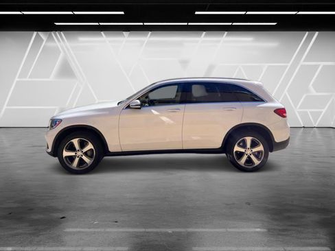 Used 2017 Mercedes-Benz GLC 300 w/ Premium 1 Package image 6