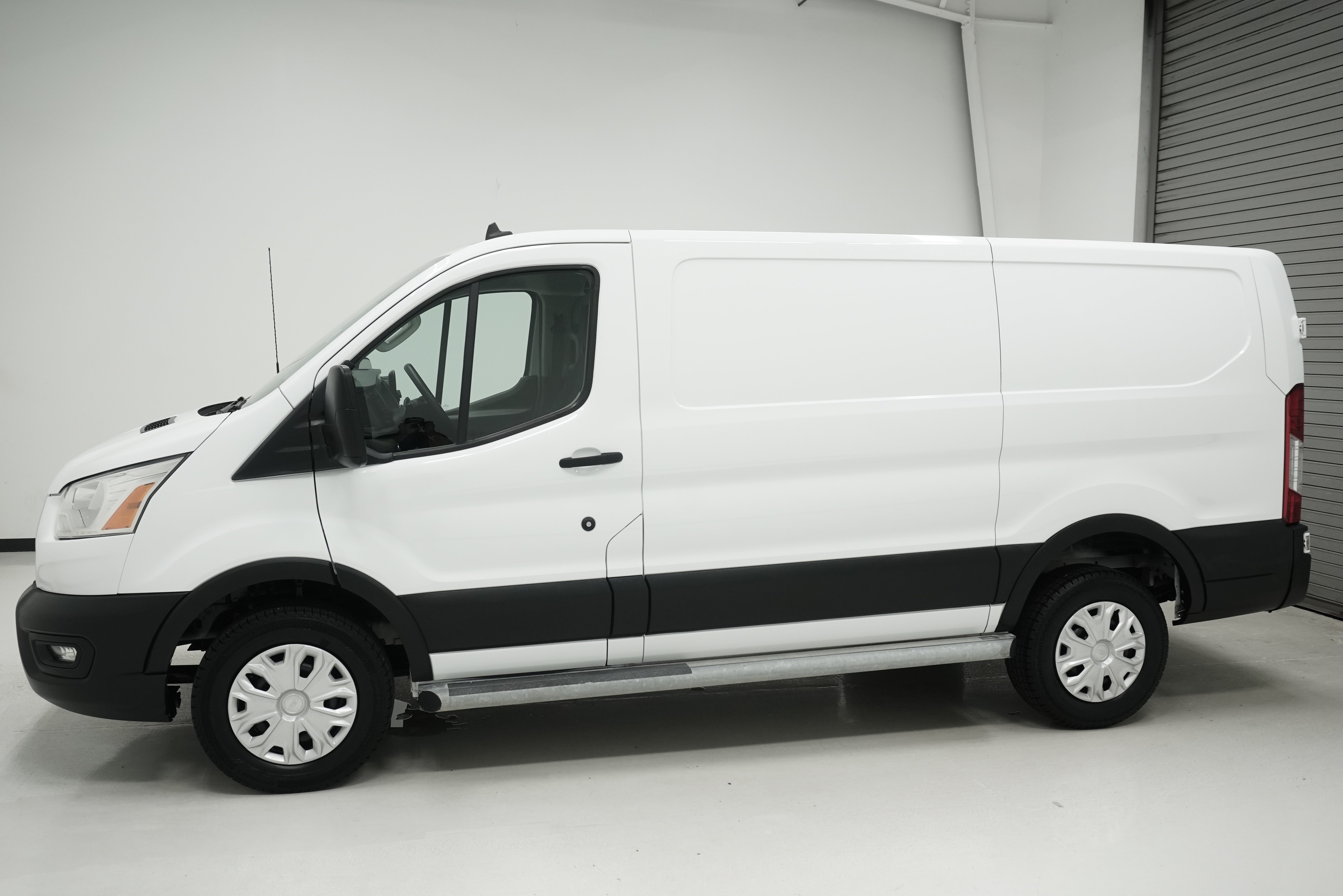 Used 2021 Ford Transit 250 Low Roof w/ Exterior Upgrade Package RWD image 6