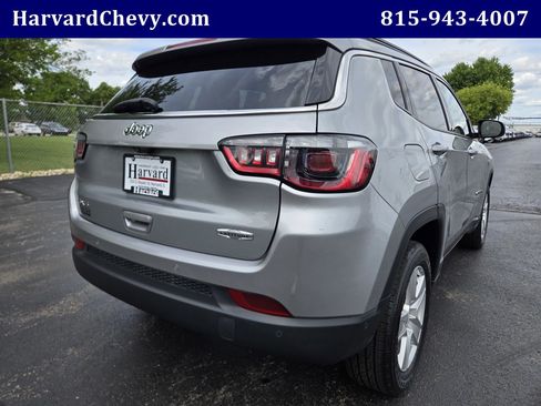 Used 2022 Jeep Compass Latitude w/ Convenience Group AWD/4WD image 41
