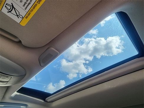 Used 2019 INFINITI QX60 Luxe w/ Essential Package image 22