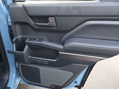 New 2025 Toyota 4Runner SR5 image 28