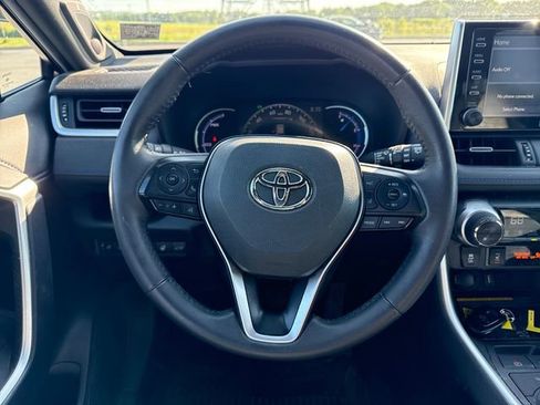Used 2021 Toyota RAV4 XSE AWD/4WD image 21