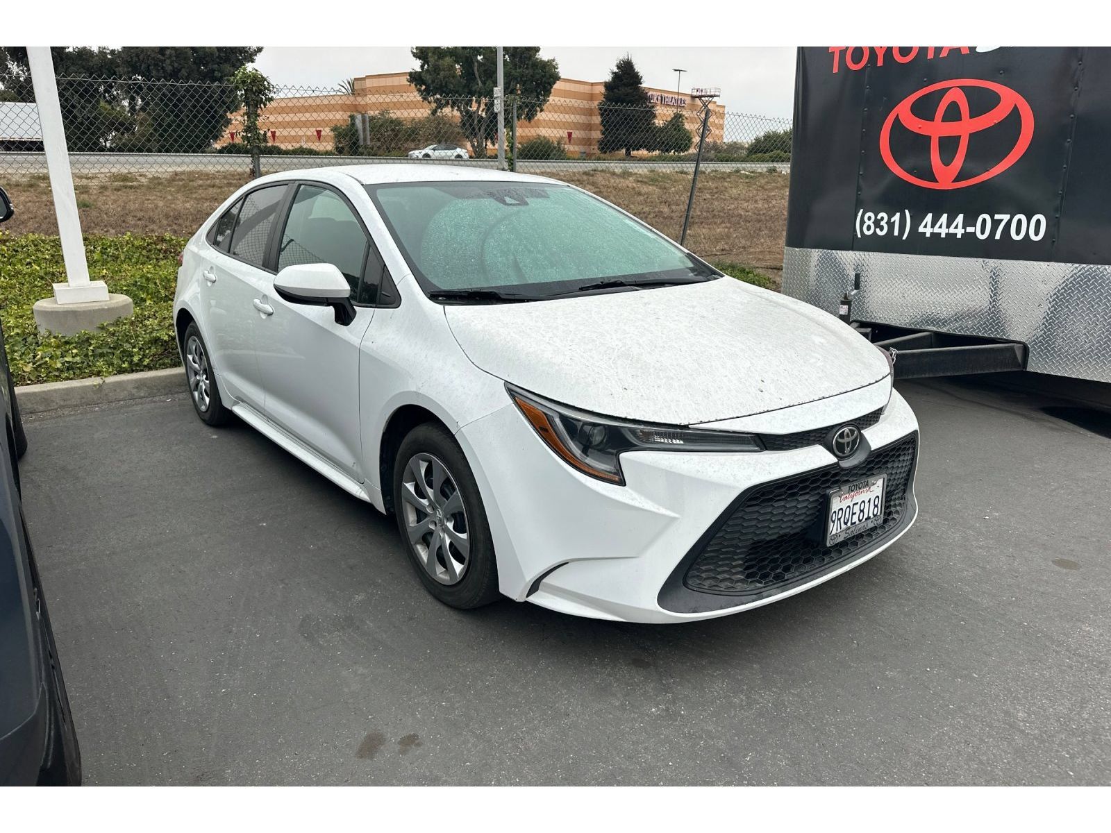 Used 2022 Toyota Corolla LE FWD image 2