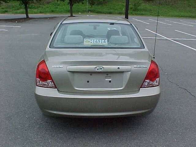 Used 2005 Hyundai Elantra GLS FWD image 8