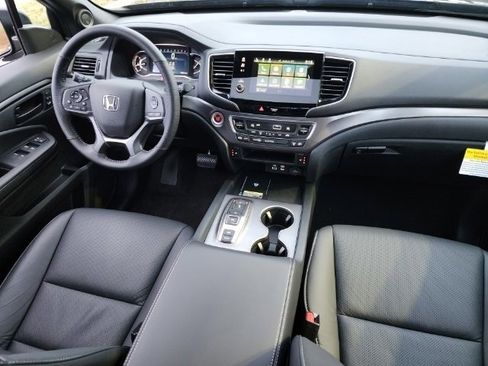 Used 2025 Honda Passport EX-L image 33