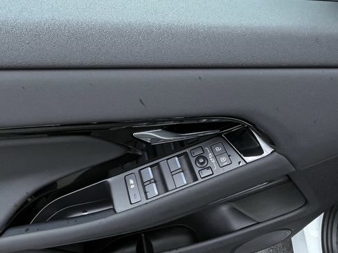 Certified 2026 Land Rover Range Rover Evoque S AWD/4WD image 13