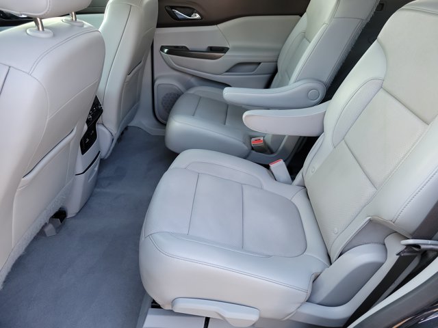 Used 2020 GMC Acadia SLT FWD image 14