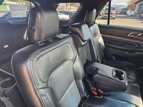 Used 2016 Ford Explorer Limited image 11