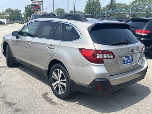 Used 2019 Subaru Outback 2.5i Limited AWD/4WD image 3