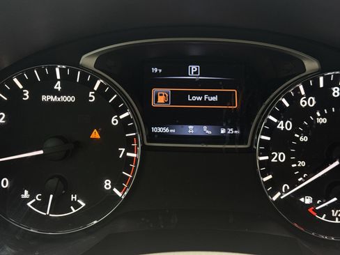 Used 2016 Nissan Altima 2.5 SL w/ 2.5 Technology Package image 12