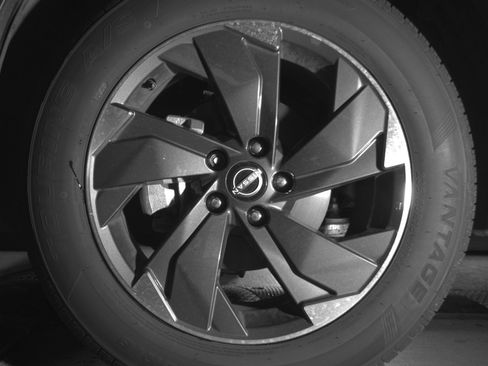 Used 2025 Nissan Rogue SV FWD image 12