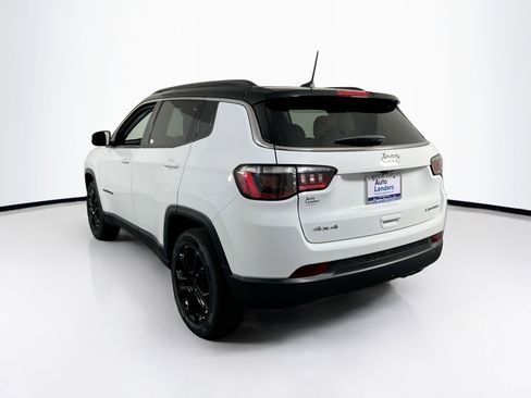 Used 2022 Jeep Compass Limited w/ Sun and Sound Group AWD/4WD image 7