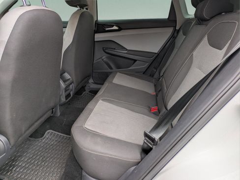 Used 2024 Volkswagen Taos S image 13