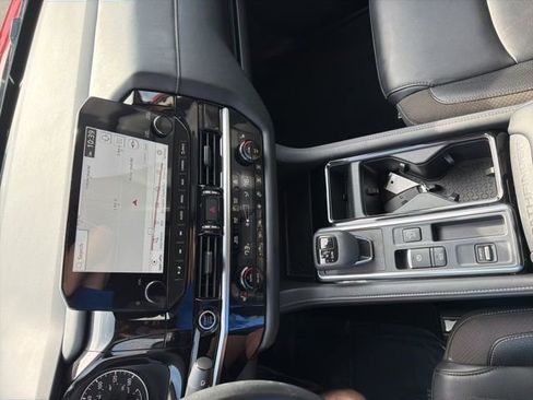 Used 2024 Nissan Pathfinder SL w/ SL Premium Package image 32