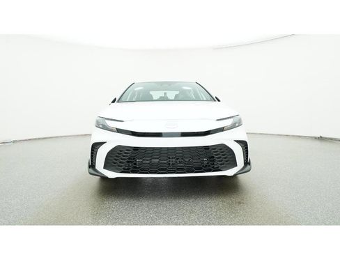 New 2026 Toyota Camry SE image 31