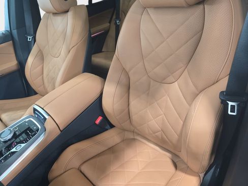 Used 2026 BMW X5 sDrive40i w/ Executive Package image 21