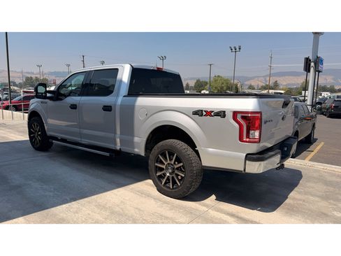 Used 2015 Ford F150 XLT AWD/4WD image 5