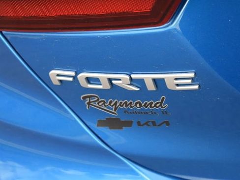 Certified 2023 Kia Forte GT-Line FWD image 14