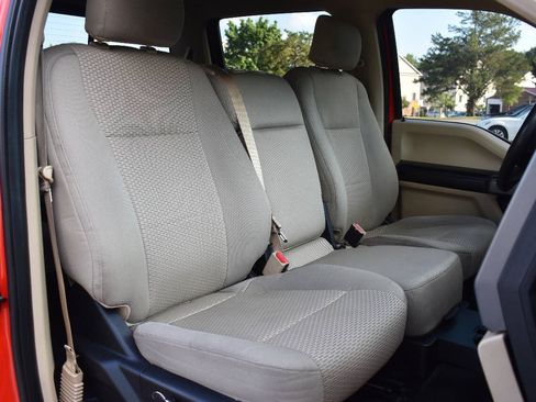 Used 2016 Ford F150 XLT w/ Equipment Group 302A Luxury AWD/4WD image 13