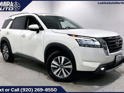 Used 2023 Nissan Pathfinder SL