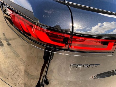 Used 2024 Land Rover Range Rover Sport Dynamic SE image 27