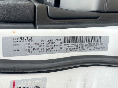 Used 2020 Jeep Grand Cherokee Laredo image 30