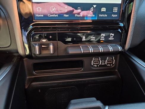 Certified 2022 RAM 1500 Laramie AWD/4WD image 29