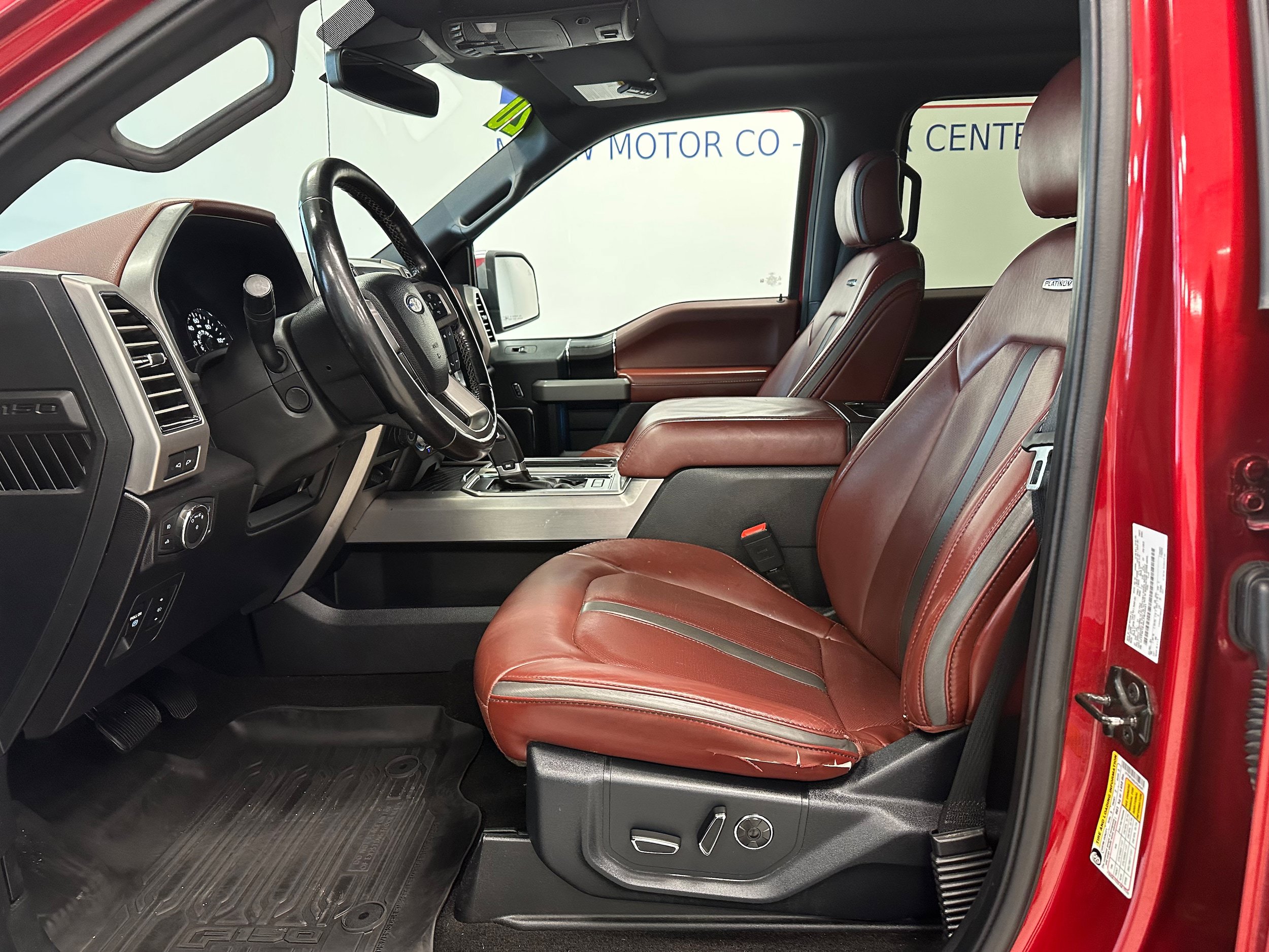 Used 2020 Ford F150 Platinum w/ Equipment Group 701A Luxury AWD/4WD image 11
